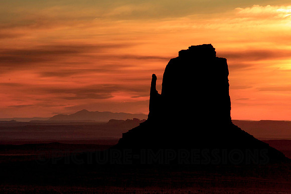 Monument Valley at sunrise